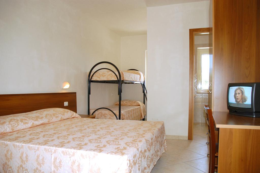 Azienda Agricola B&B Macchiaria Vieste Ruang foto