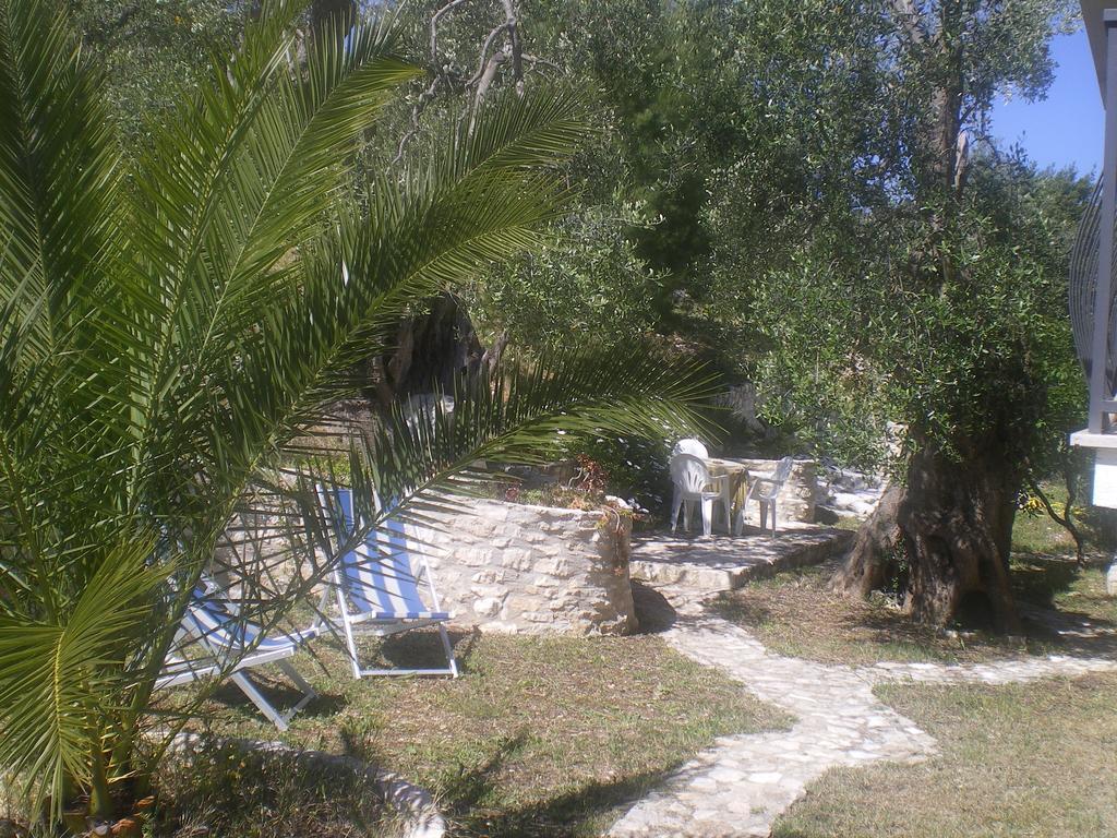 Azienda Agricola B&B Macchiaria Vieste Bagian luar foto
